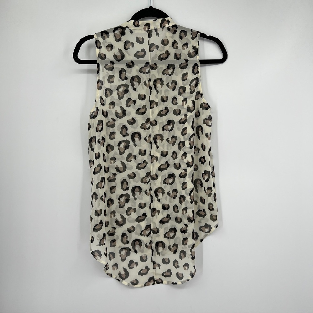 Lush Sheer Pintuck Leopard Animal Print Sleeveless Buttondown High-low Blouse - Picture 5 of 12